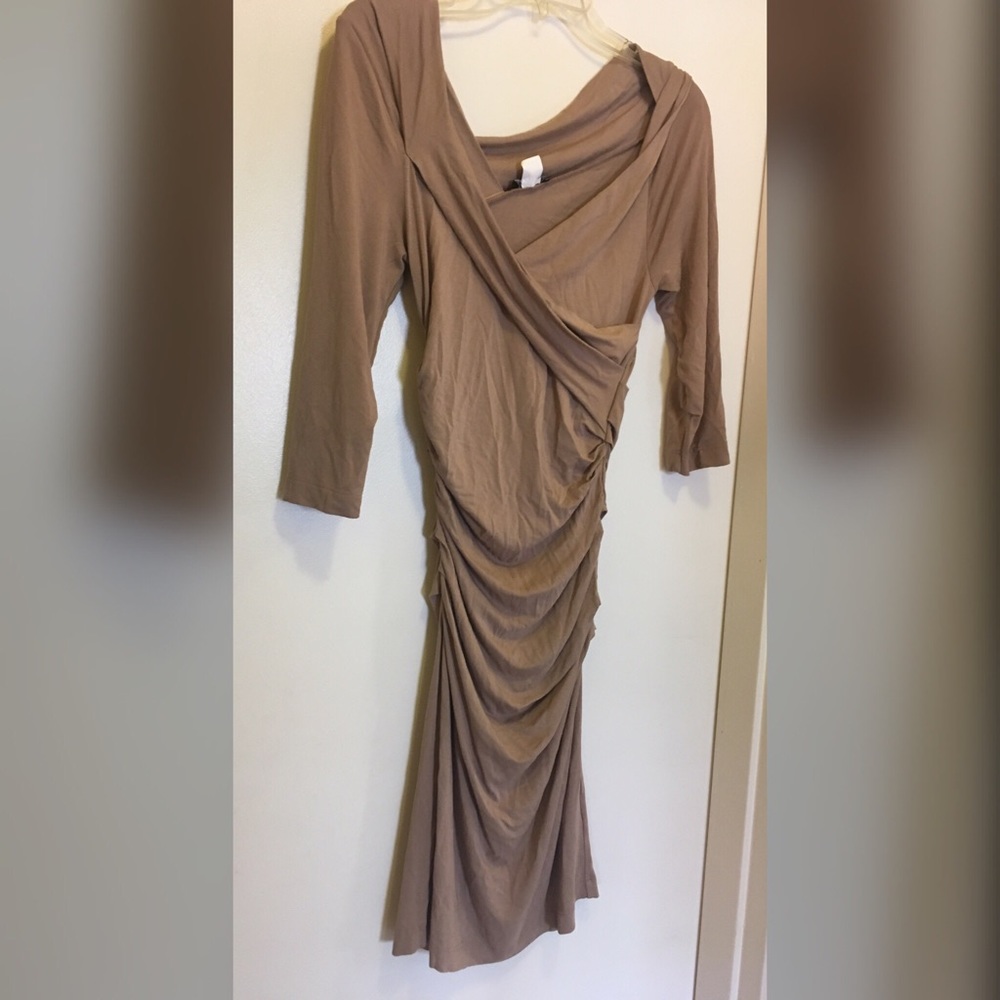 Venus Dress - Picture 3 of 8